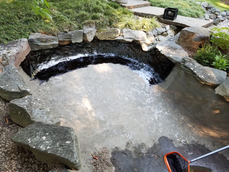 Concrete pond crack fix (3)